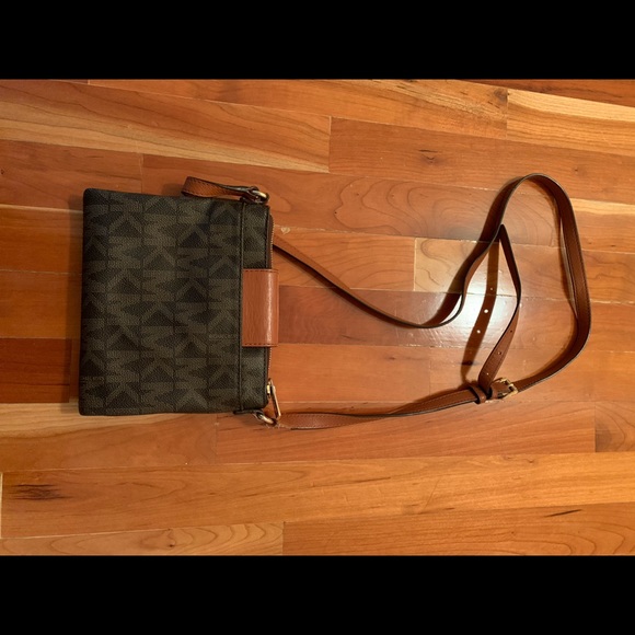 Michael Kors Crossbody - Picture 3 of 7